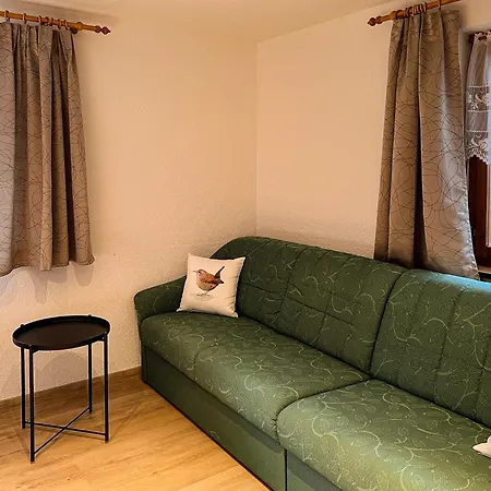 Spitzen Blicke - סילברטל